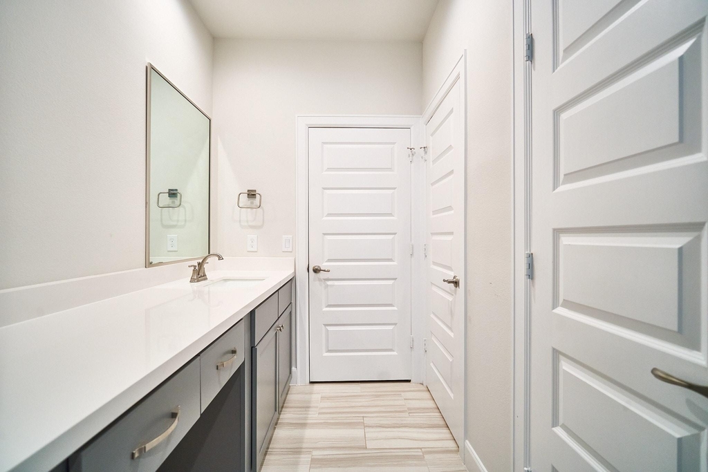 2802 Grand Fountains Drive - Photo 2