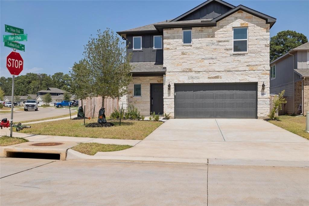 6816 Hart Oak Dr - Photo 0