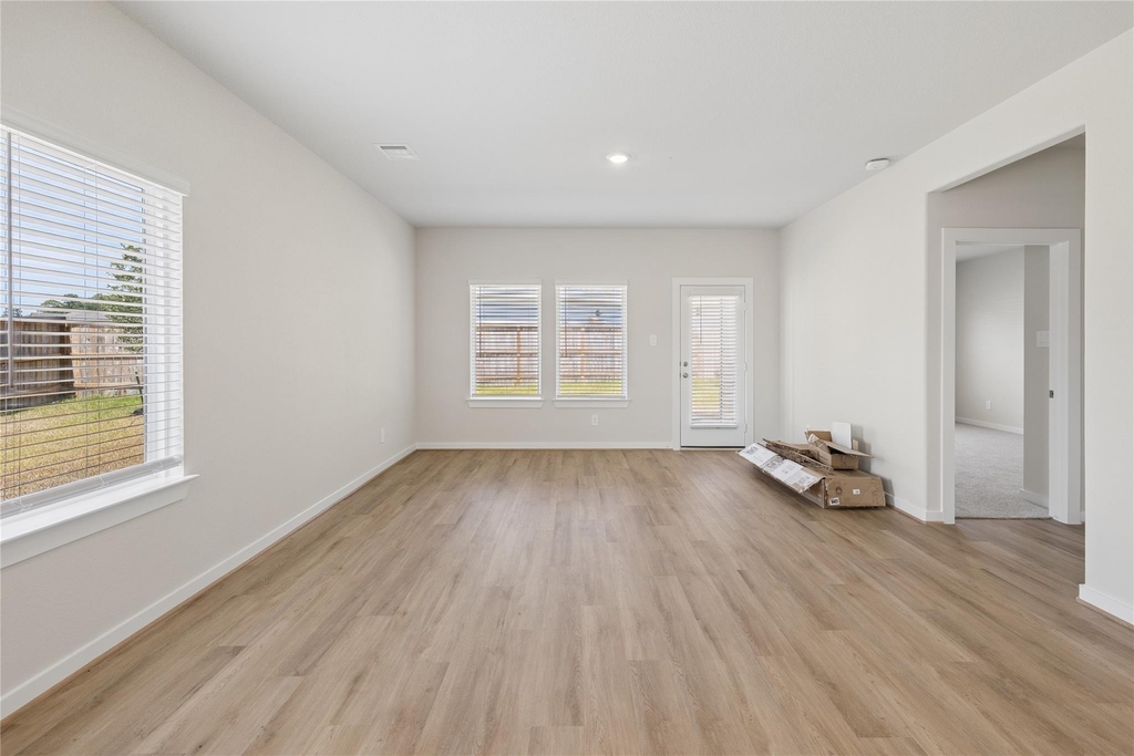 6816 Hart Oak Dr - Photo 2