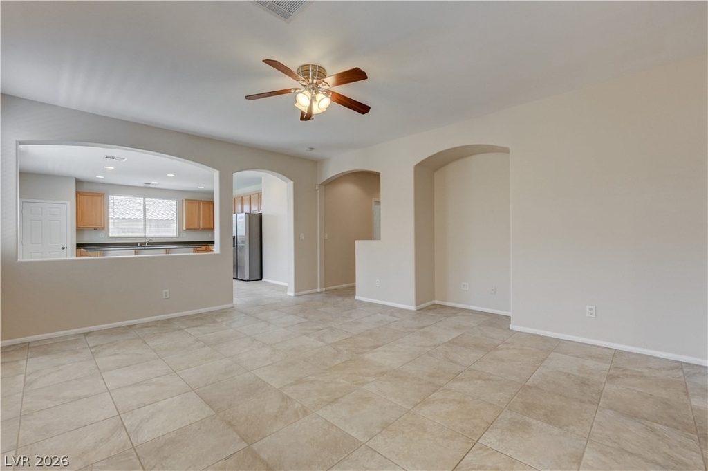 4345 Haven Point Avenue - Photo 9