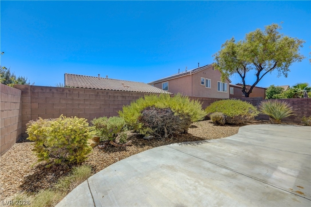 4345 Haven Point Avenue - Photo 46
