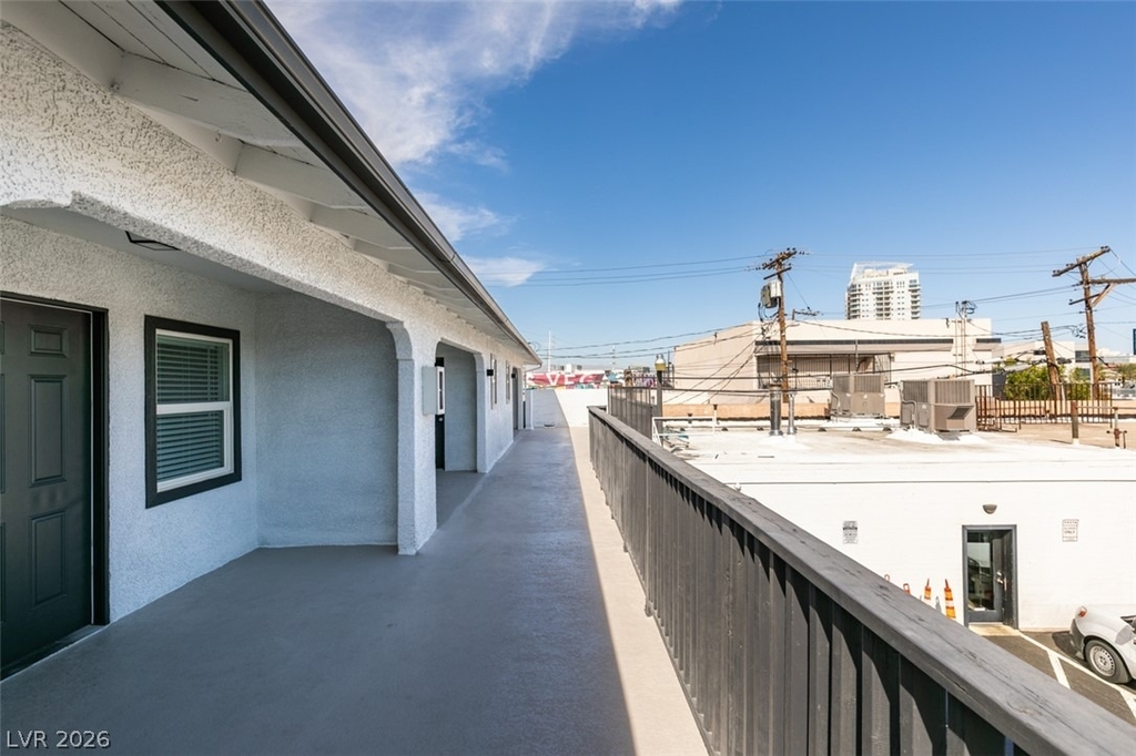 1116 S Casino Center Boulevard - Photo 4