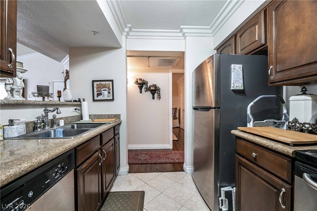 8101 W Flamingo Road - Photo 17