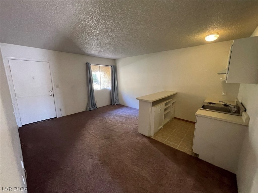 1303 Darlene Way - Photo 6