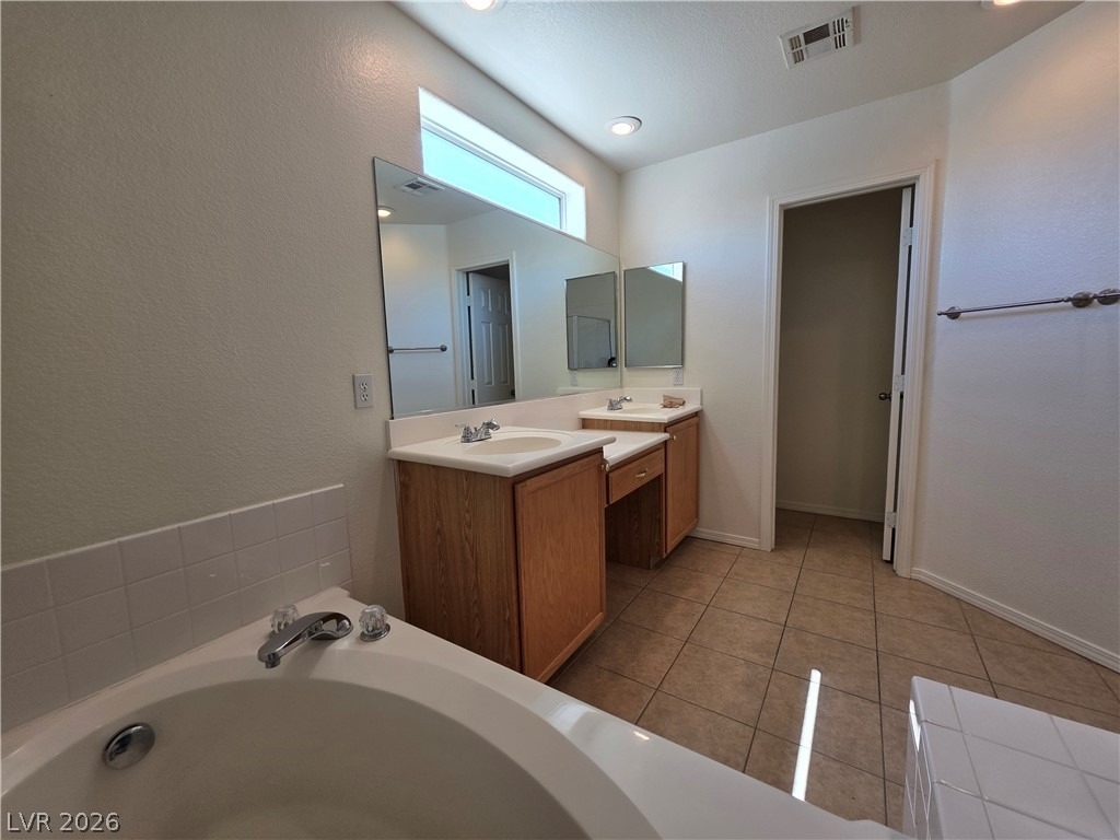 7124 Plushstone Street - Photo 9