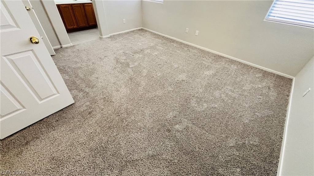 10660 Windrose Point Avenue - Photo 9