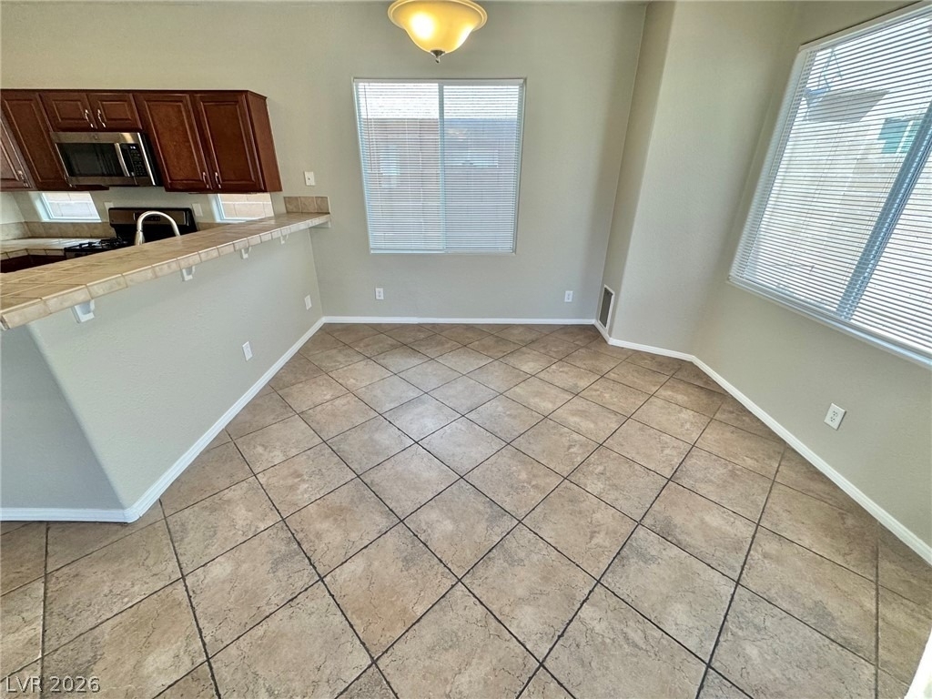 6012 Traviata Avenue - Photo 2