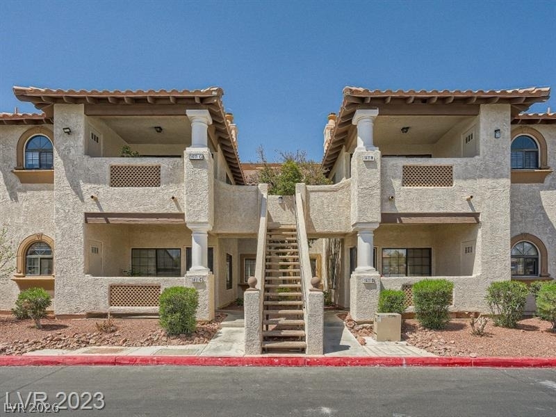 1411 Santa Margarita Street - Photo 0