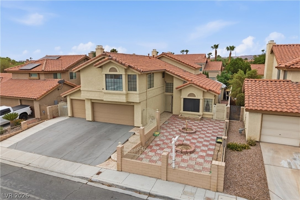 4727 Beaconsfield Street - Photo 1