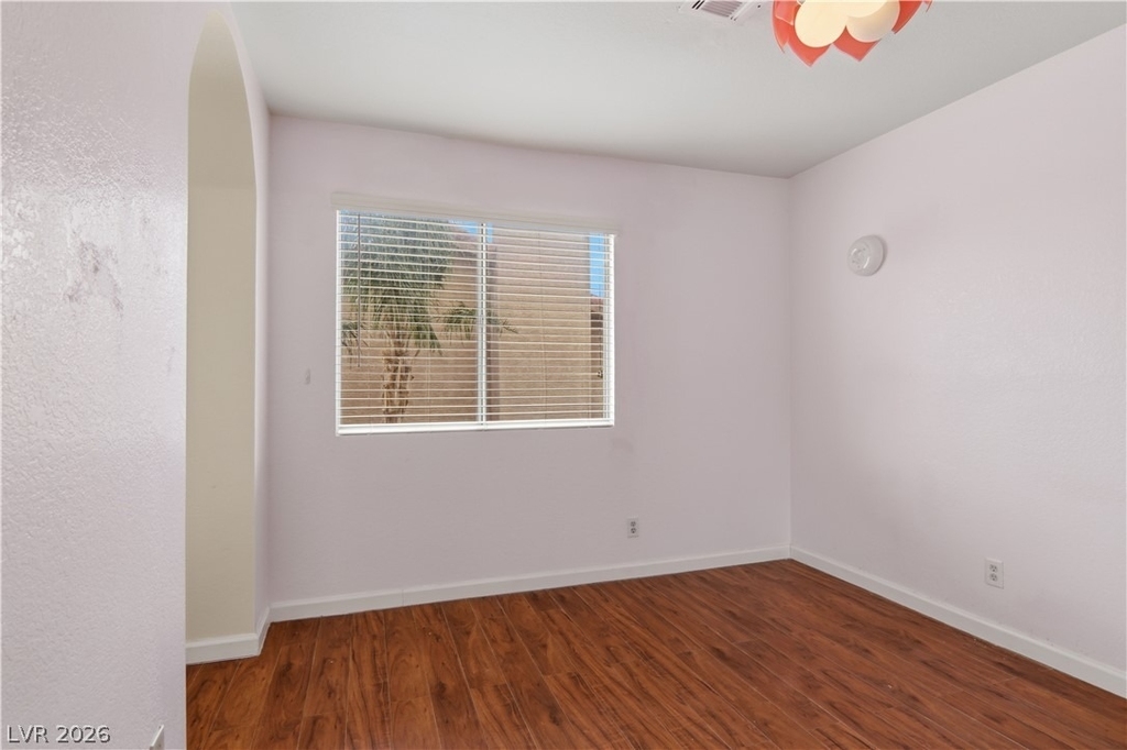 4727 Beaconsfield Street - Photo 34