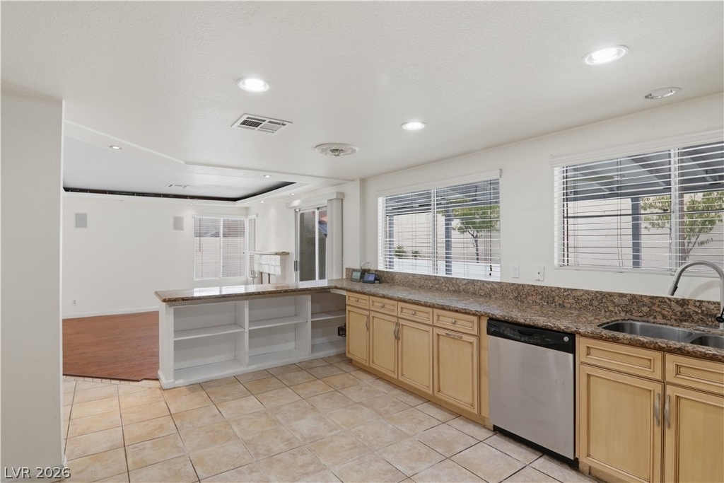 4727 Beaconsfield Street - Photo 17