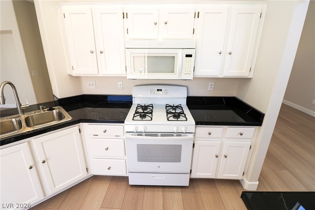 9450 Spellman Court - Photo 9