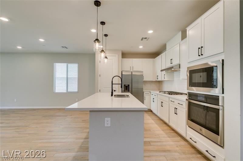 109 Medianoche Street - Photo 24