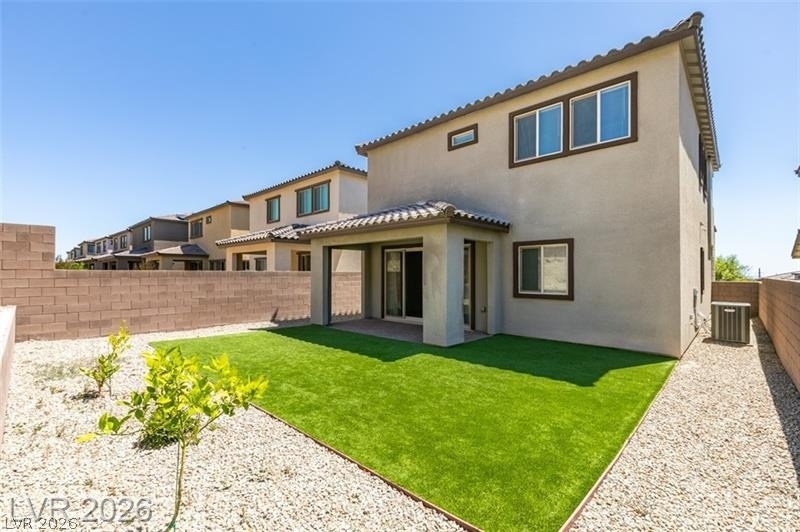 109 Medianoche Street - Photo 44