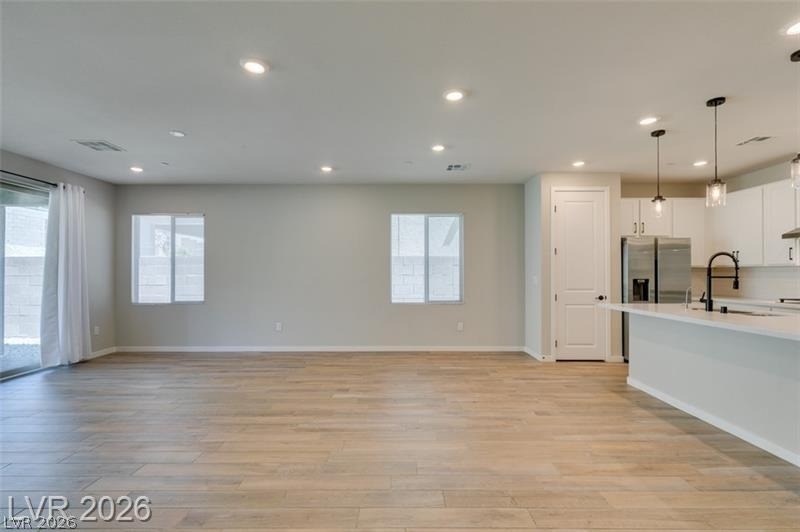 109 Medianoche Street - Photo 10
