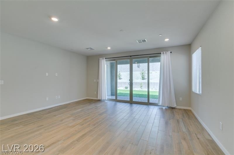 109 Medianoche Street - Photo 13