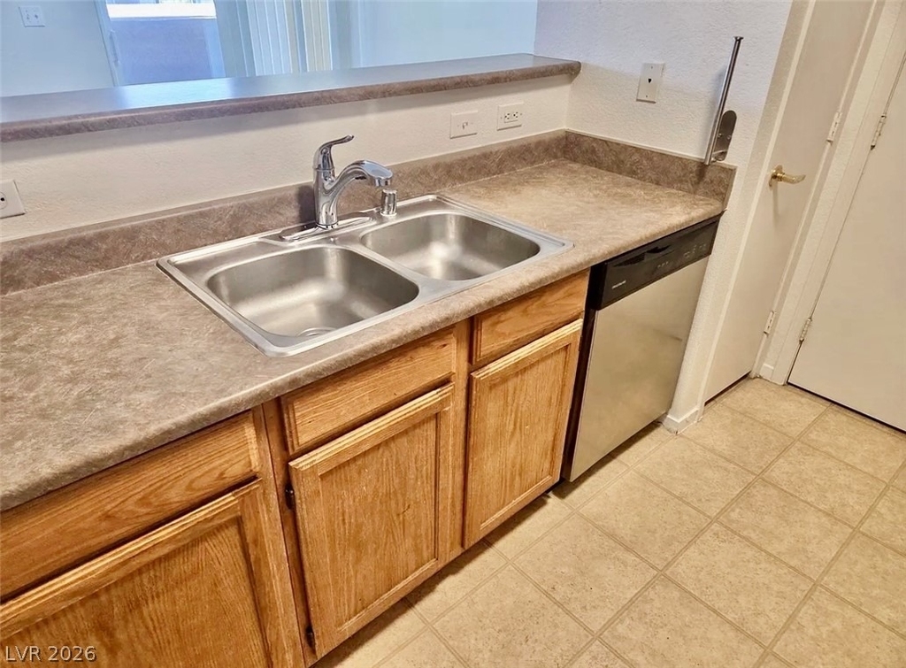 6650 W Warm Springs Road - Photo 8