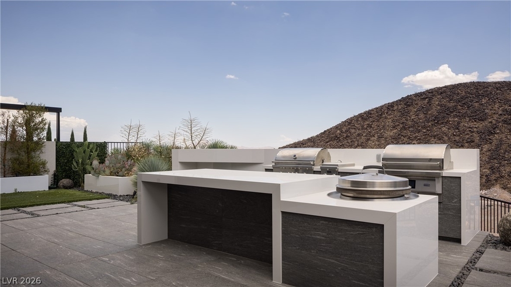 692 Scenic Cliff Drive - Photo 14