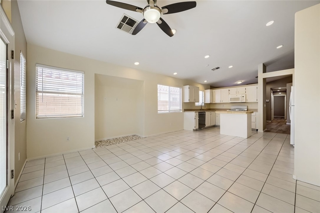 5900 Round Castle Street - Photo 3