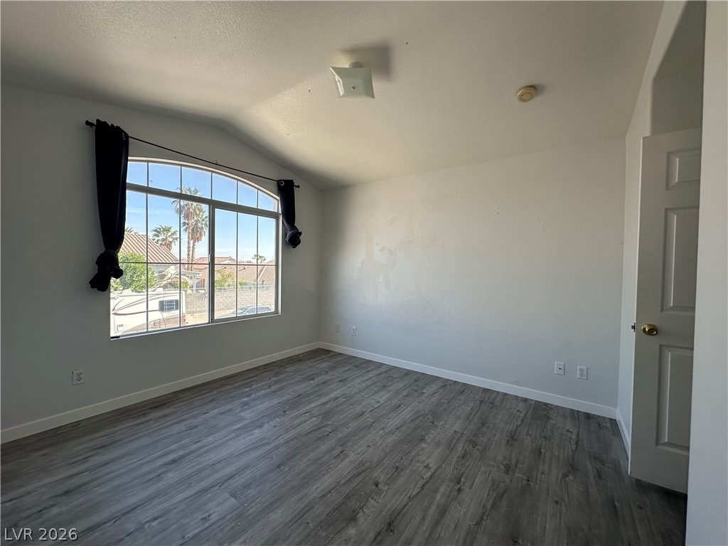 8275 Cedar Leaf Drive - Photo 15