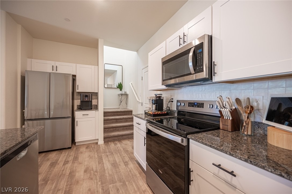 530 Gloster Avenue - Photo 11