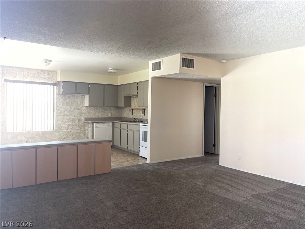 524 Fir Street - Photo 2
