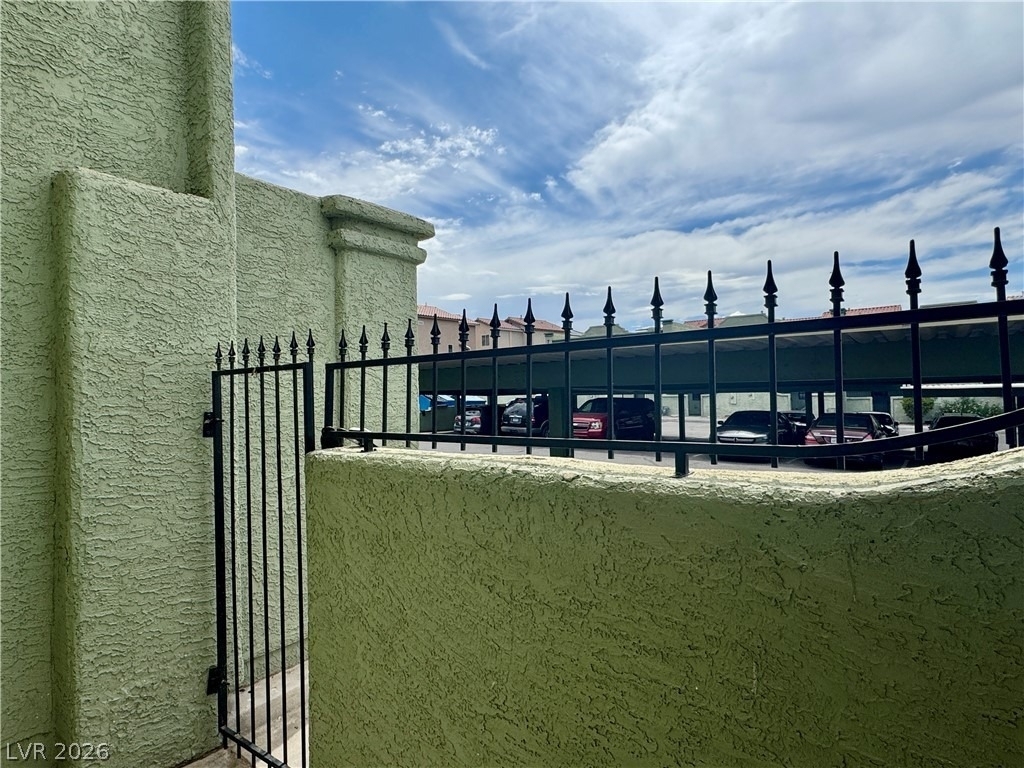 7048 Burcot Avenue - Photo 4