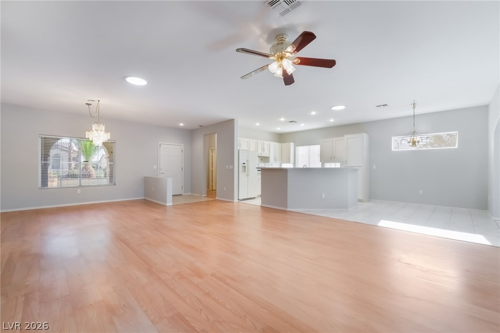 2571 Thatcher Avenue - Photo 10