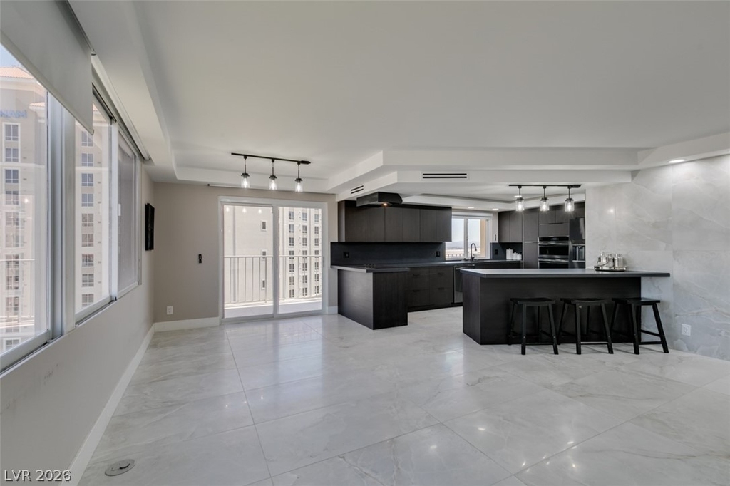205 E Harmon Avenue - Photo 10