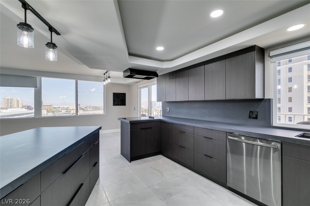 205 E Harmon Avenue - Photo 26
