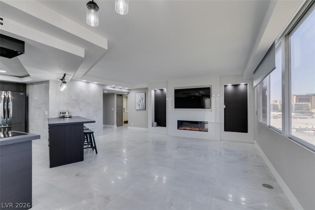 205 E Harmon Avenue - Photo 18