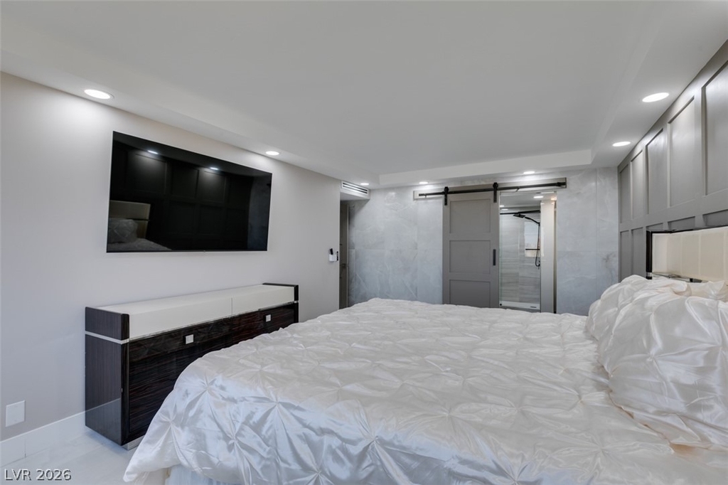 205 E Harmon Avenue - Photo 37