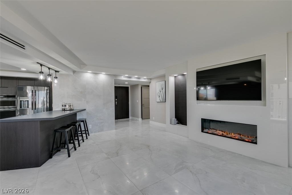 205 E Harmon Avenue - Photo 7