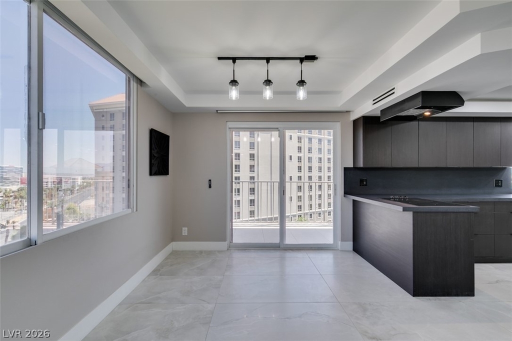 205 E Harmon Avenue - Photo 13