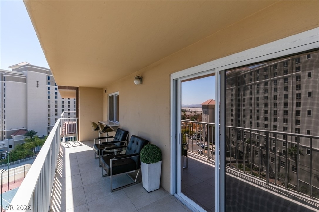 205 E Harmon Avenue - Photo 41