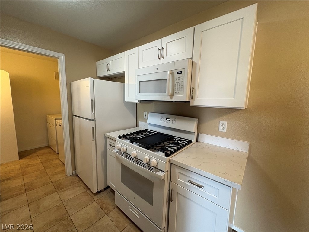 950 Seven Hills Drive - Photo 3