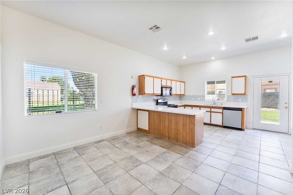1652 Wendell Williams Avenue - Photo 9