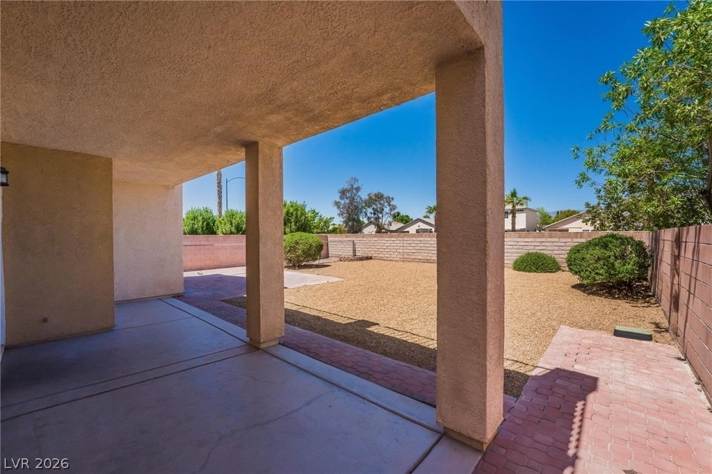 4828 Whisper Lake Avenue - Photo 33