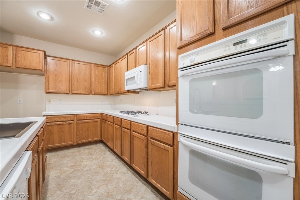 4828 Whisper Lake Avenue - Photo 5