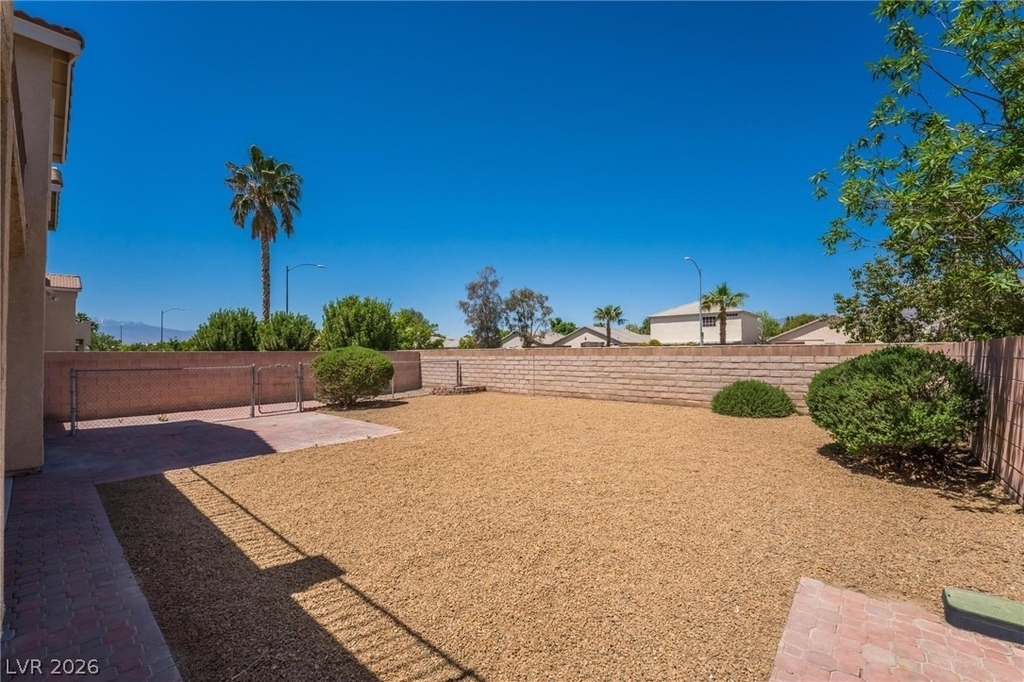 4828 Whisper Lake Avenue - Photo 34