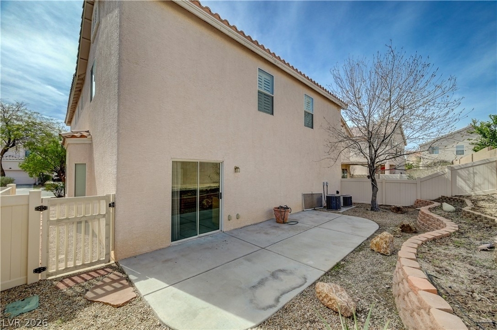 8918 Houston Ridge Avenue - Photo 33