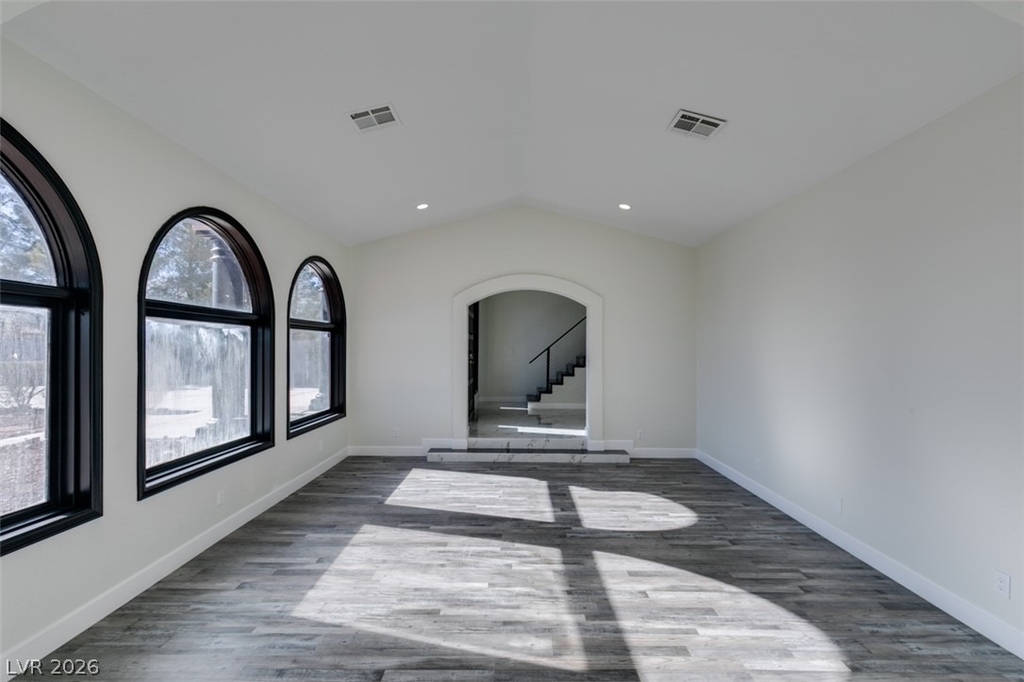 7040 Obannon Drive - Photo 6