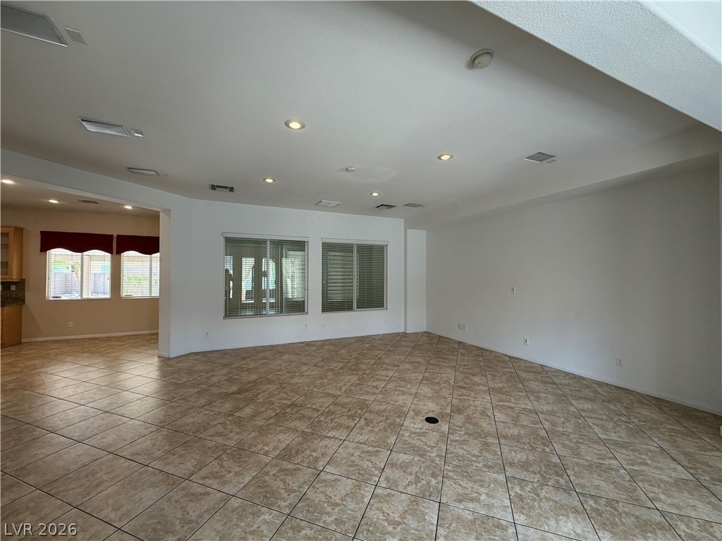 7185 Windy Peak Court - Photo 4