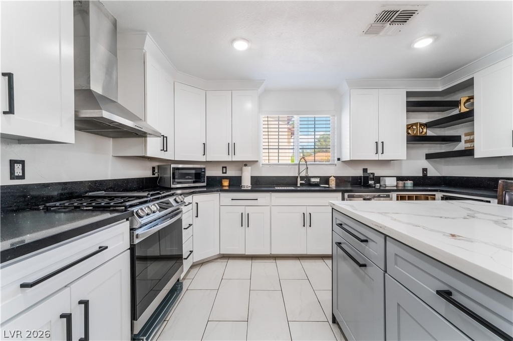 9005 Feather River Court - Photo 12