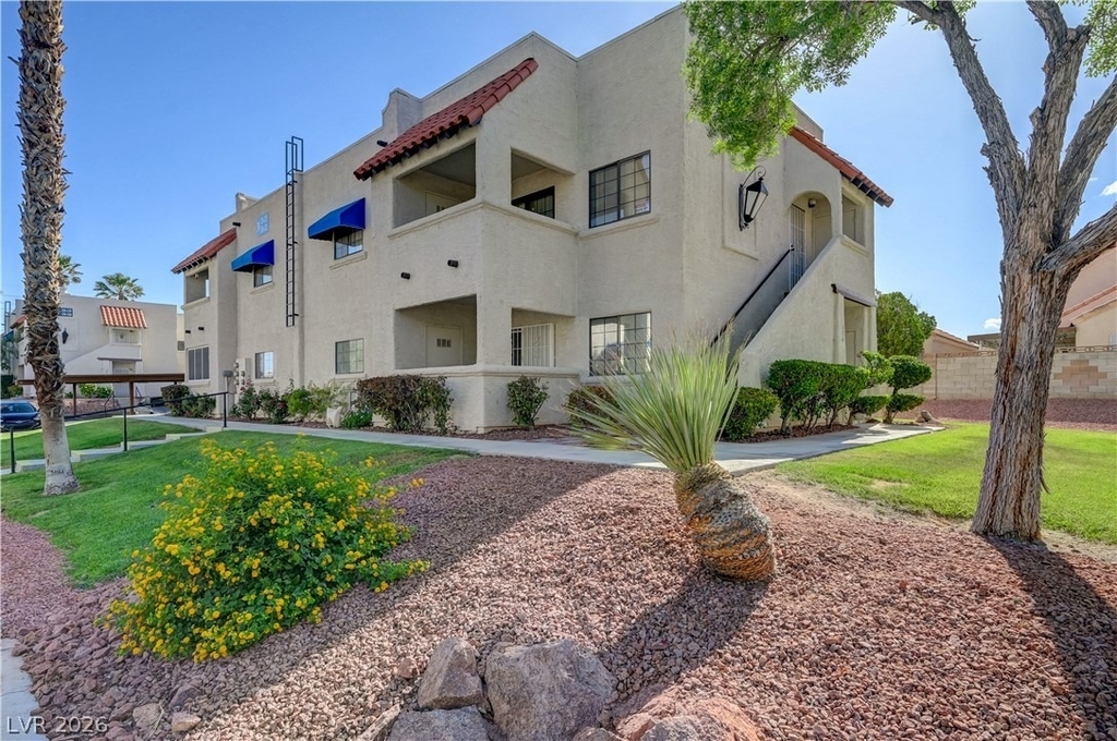 101 Luna Way - Photo 2
