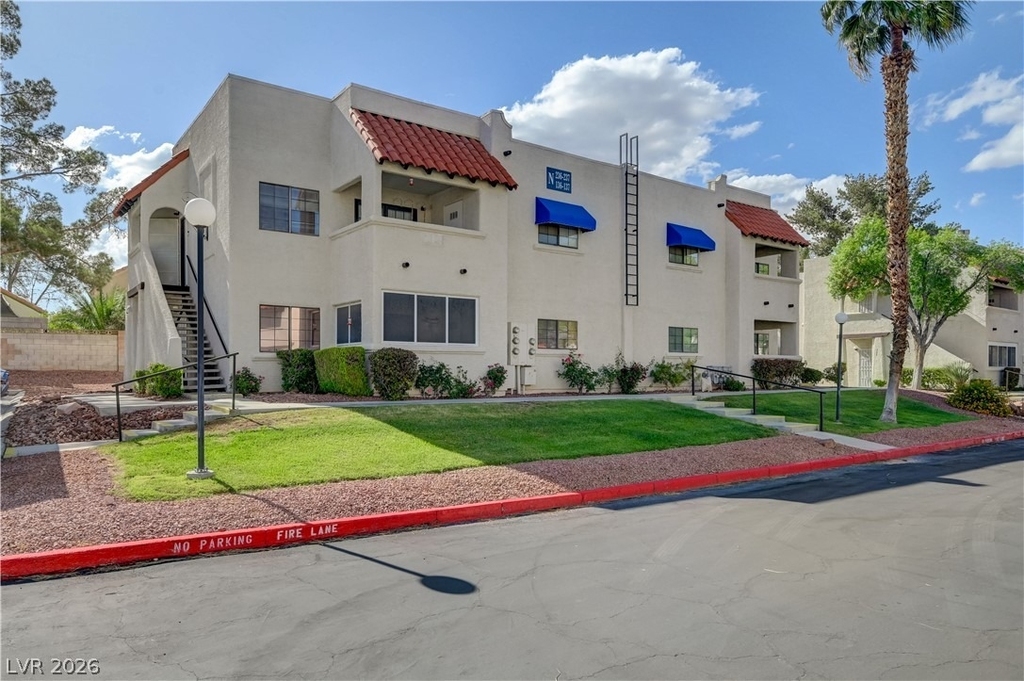 101 Luna Way - Photo 1