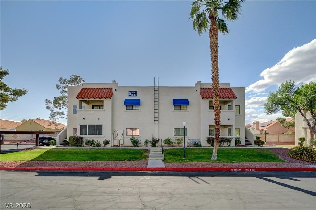 101 Luna Way - Photo 0