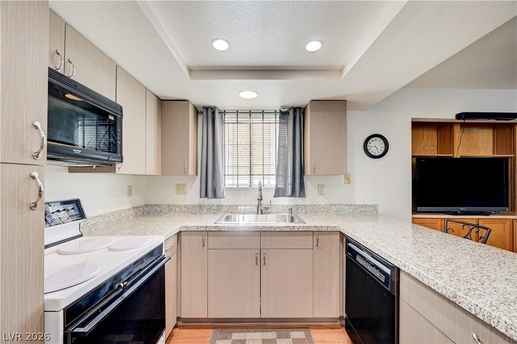 101 Luna Way - Photo 20