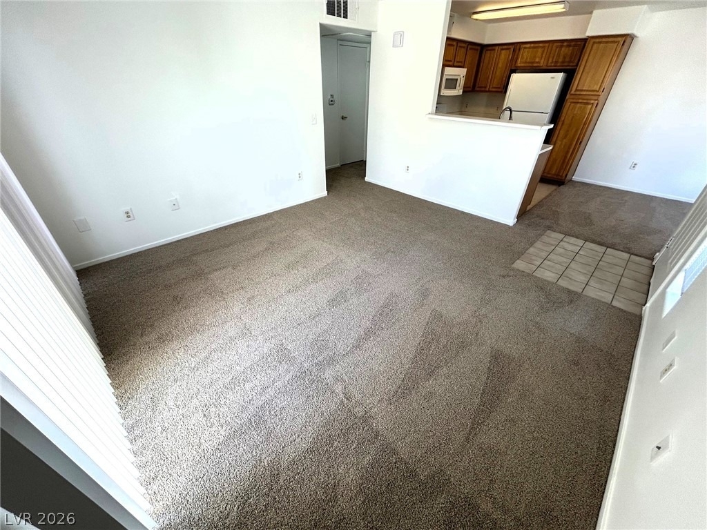 5710 E Tropicana Avenue - Photo 4