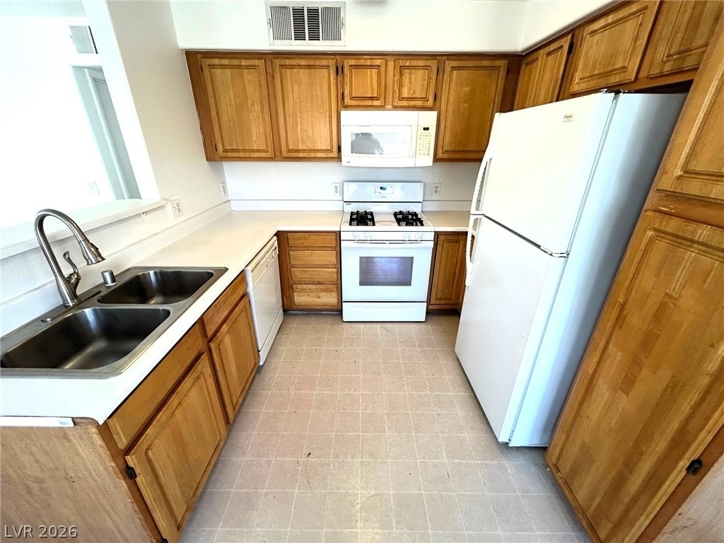 5710 E Tropicana Avenue - Photo 8